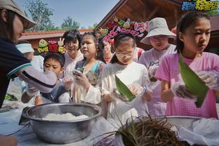 努涅斯本场数据：4次关键传球，2次射门0射正，评分7.1分